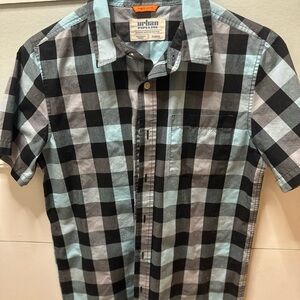 Boys short sleeve button down. Like new